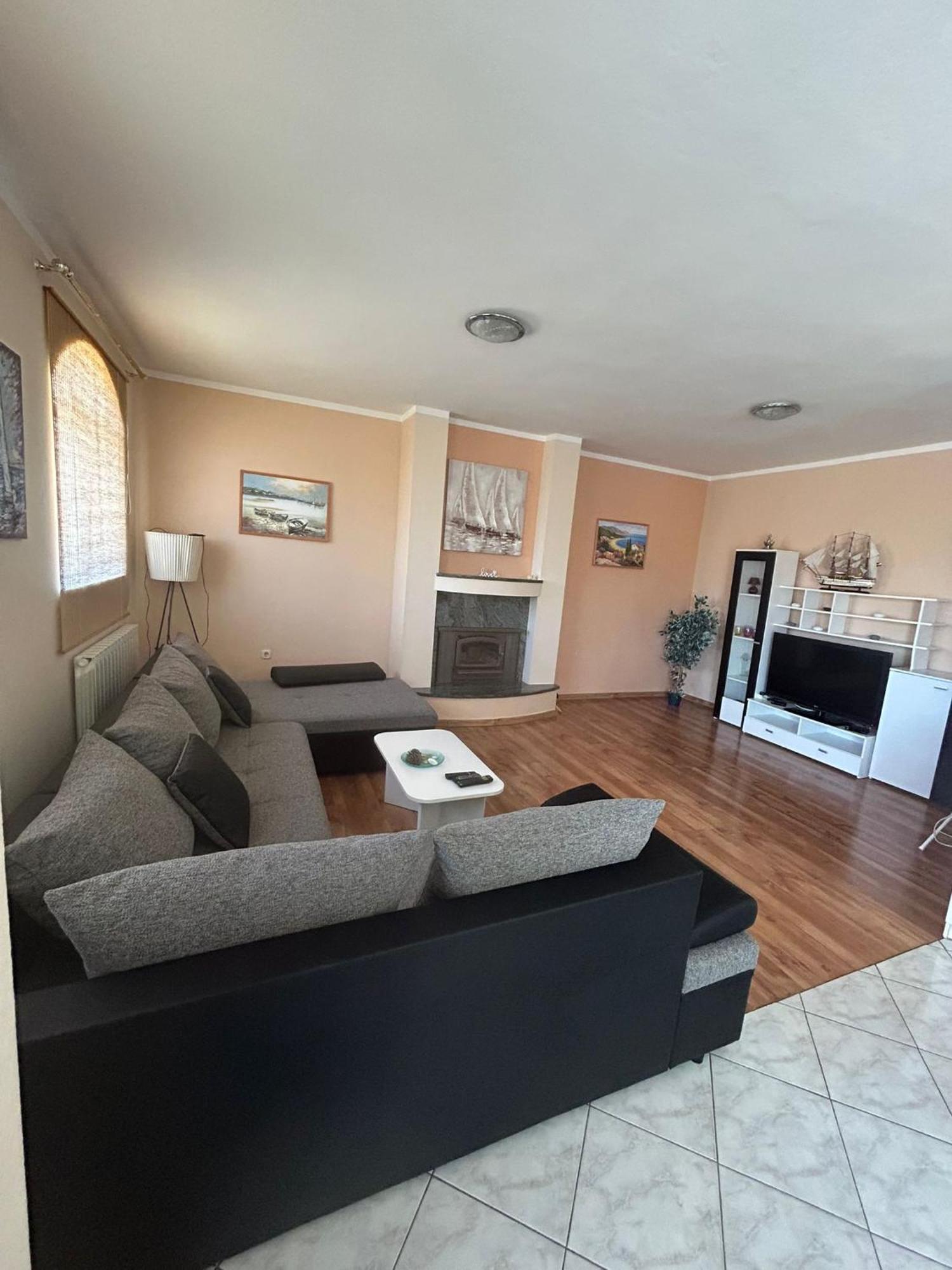 Apartment Stipe بيبينيا المظهر الخارجي الصورة